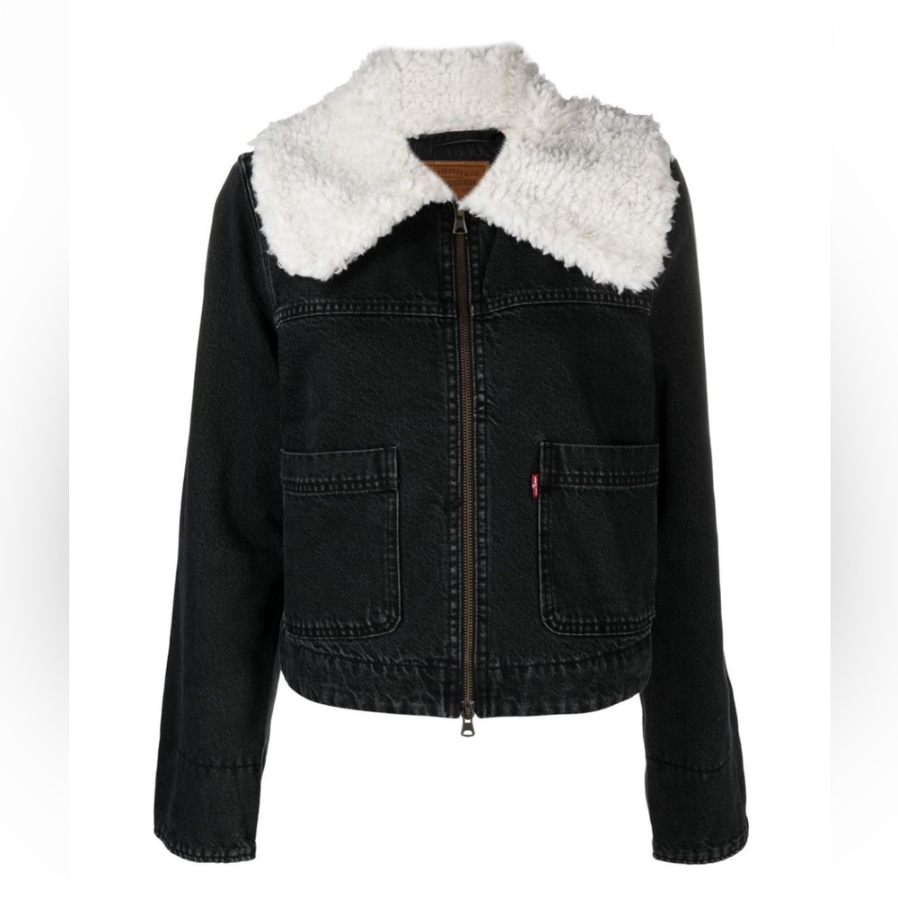 NWT Levi’s faux-shearling collar denim jacket in Black